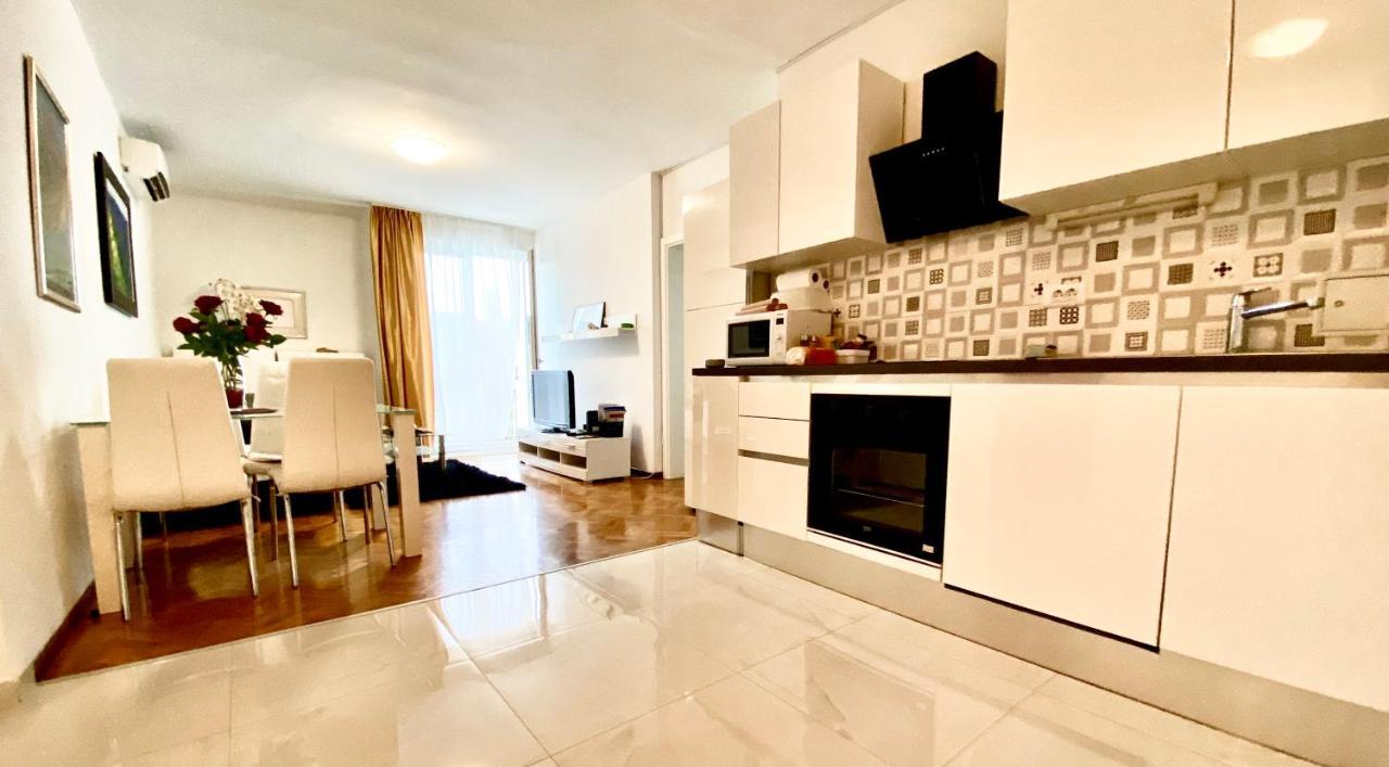 Apartment Dijana 3 Split Exterior foto